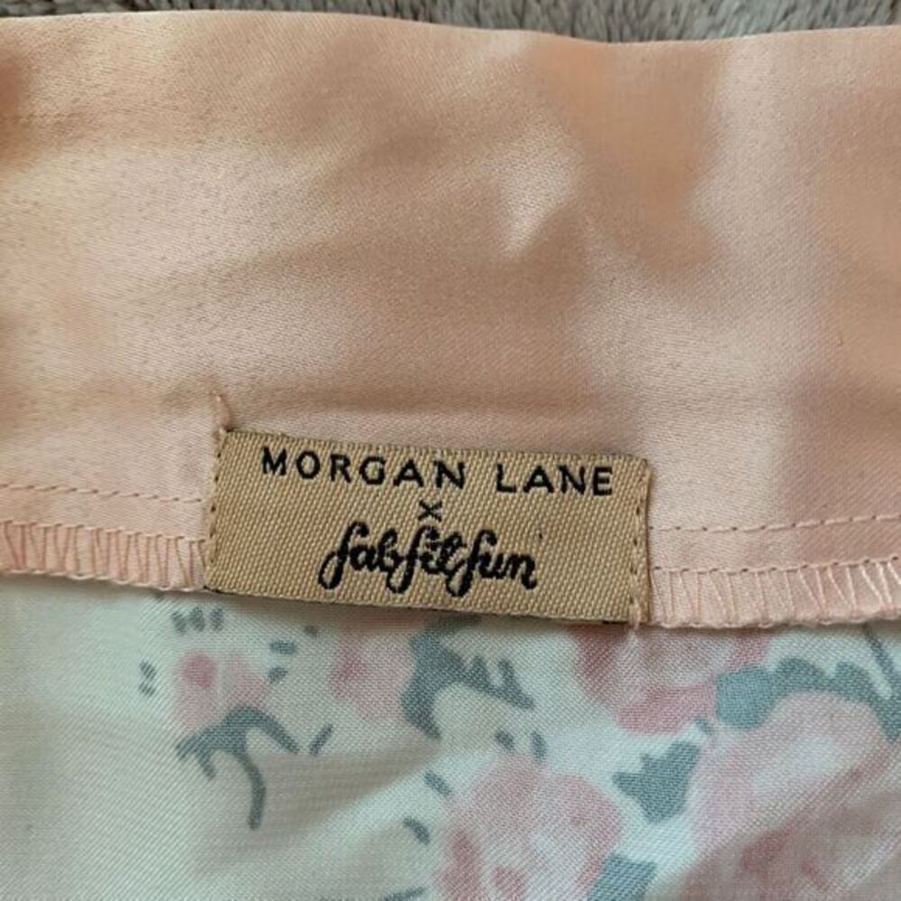 Morgan Lane x FabFitFun Robe Satin Floral Print Long Sleeve Tie Waist White S/M - Picture 6 of 7